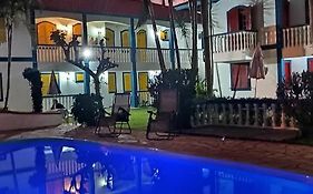 Condominio Colonial Apartamentos 150M Da Praia